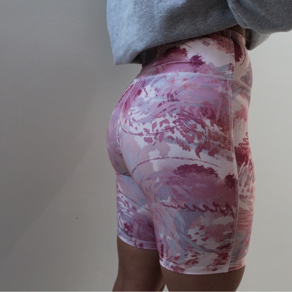 2 pair Bike Shorts Laundry by Shelly Segal NWT - Picture 8 of 9